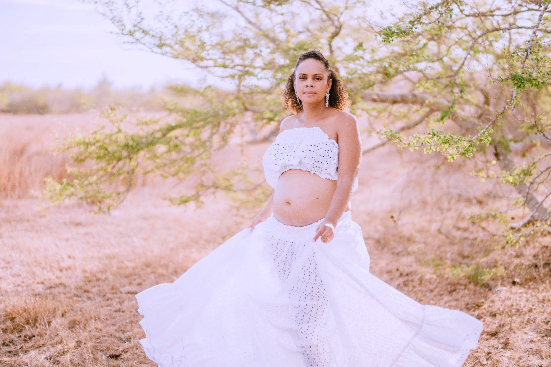 KR11
Taille: 36 au 46.
Prévoir un soutien gorge sans bretelle ou un bandeau.